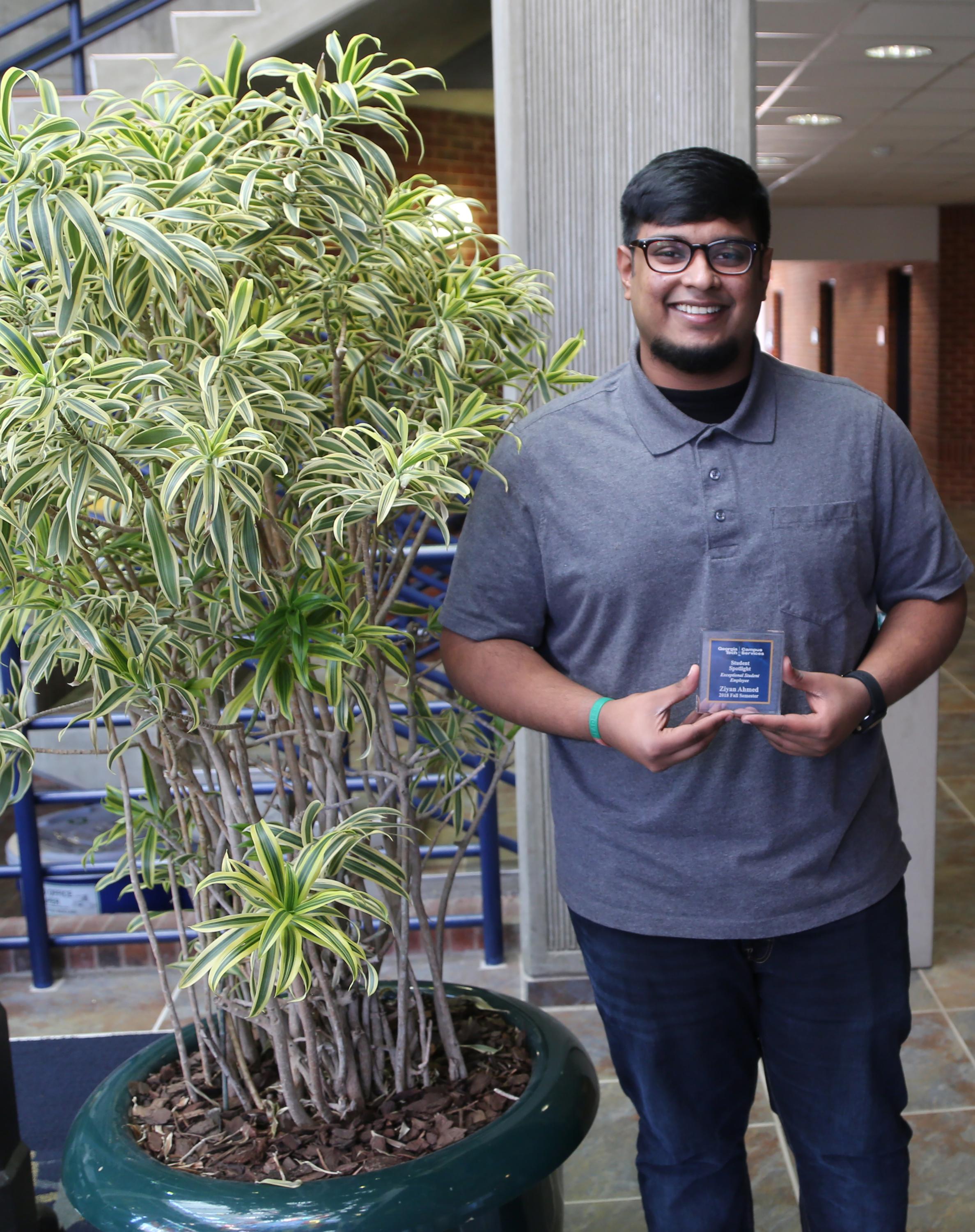 Ziyan Ahmed received a Campus  Services Student Spotlight award for Fall Semester 2018.